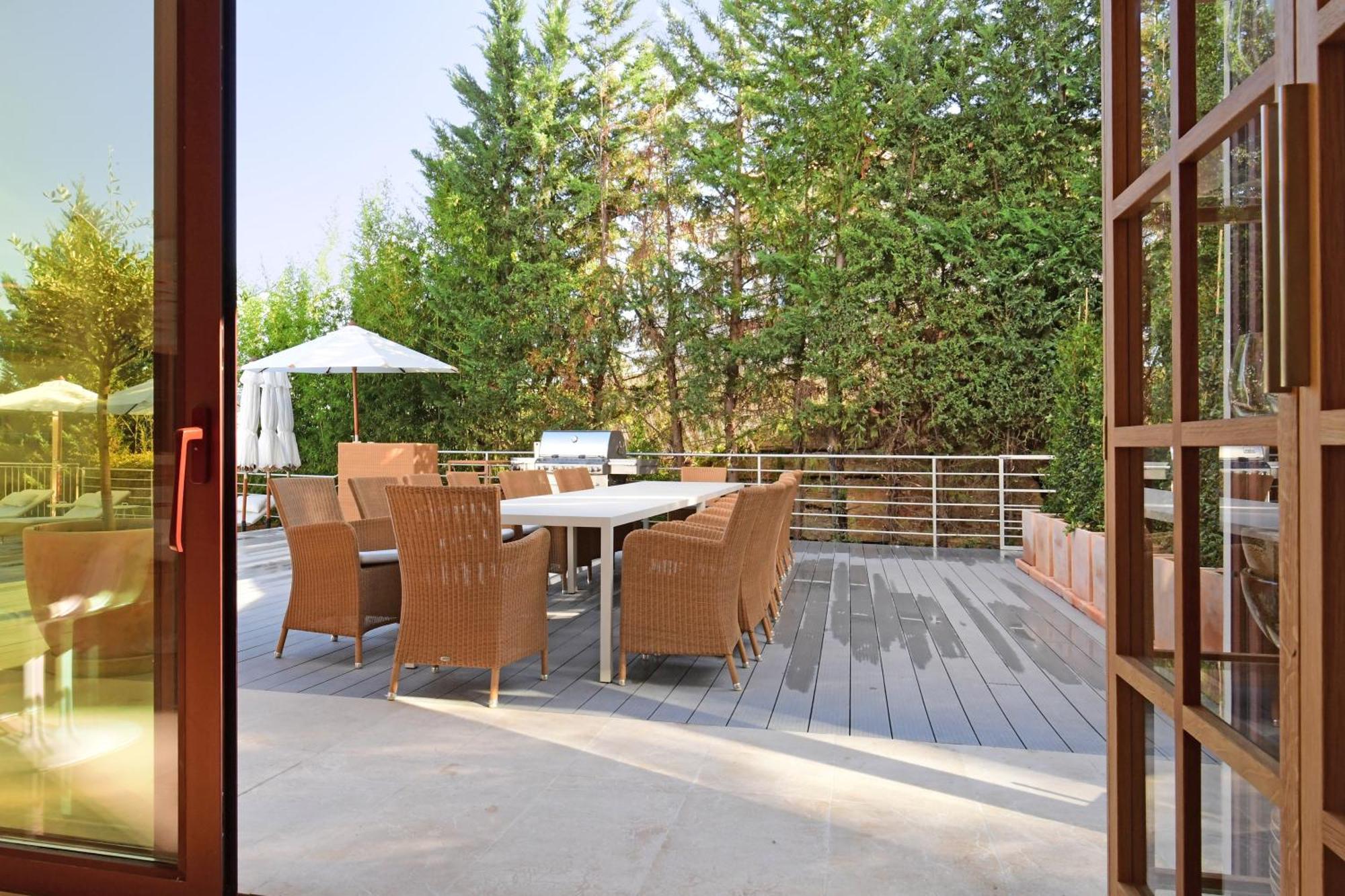Luxury With Jacuzzis Near Puerto Banus Villa *