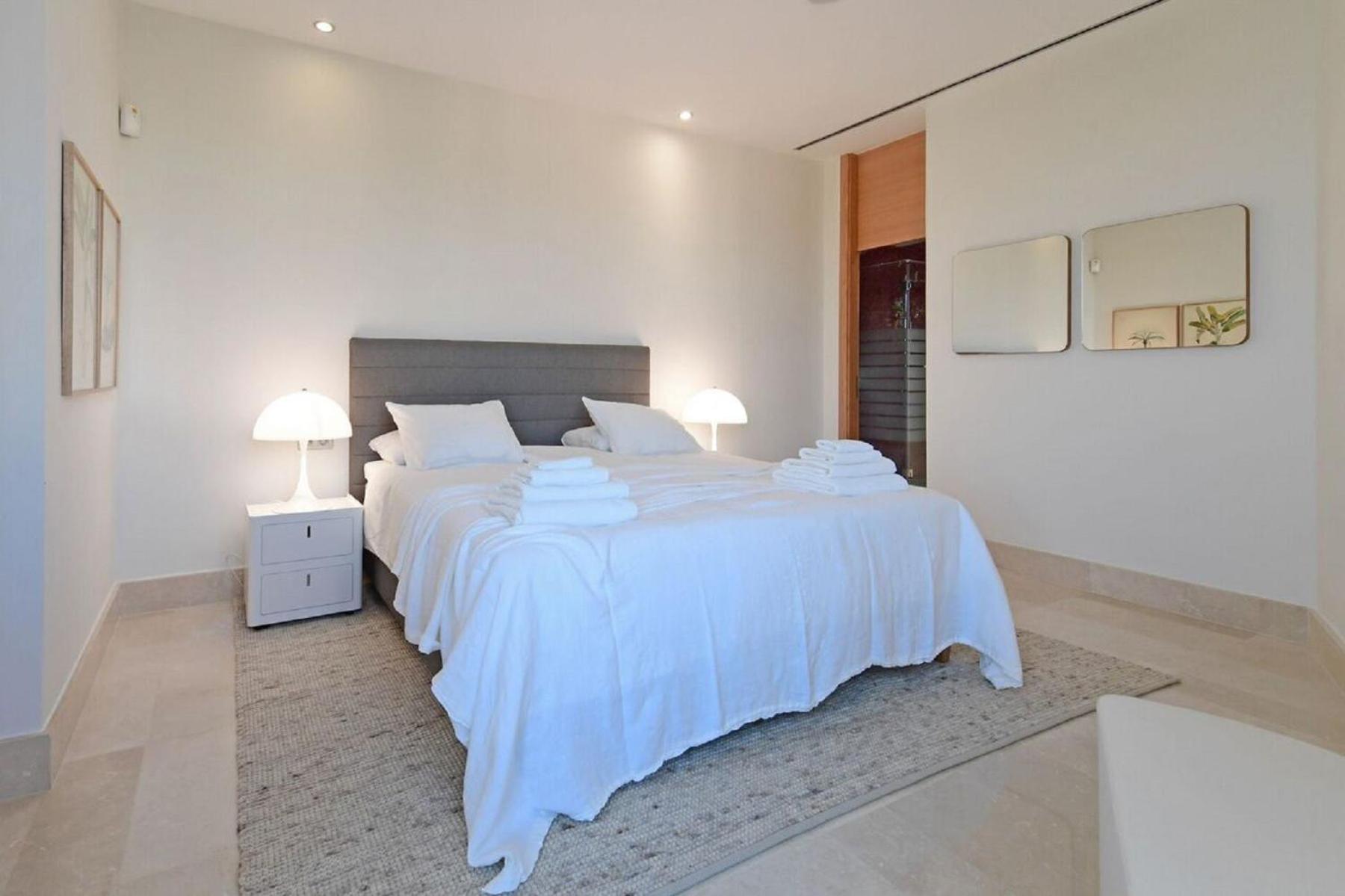 Villa Luxury With Jacuzzis Near Puerto Banus Marbella