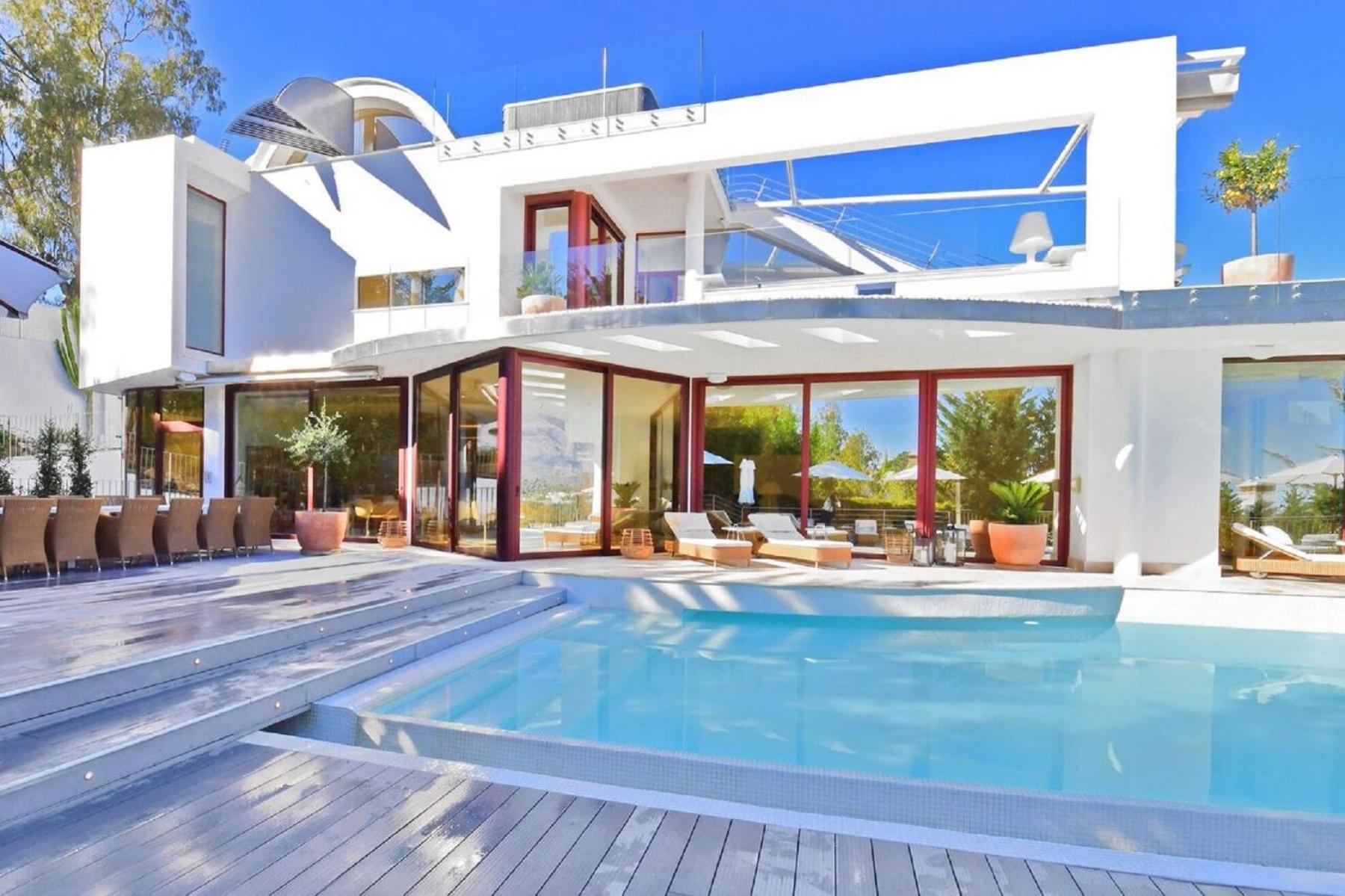 Villa Luxury With Jacuzzis Near Puerto Banus