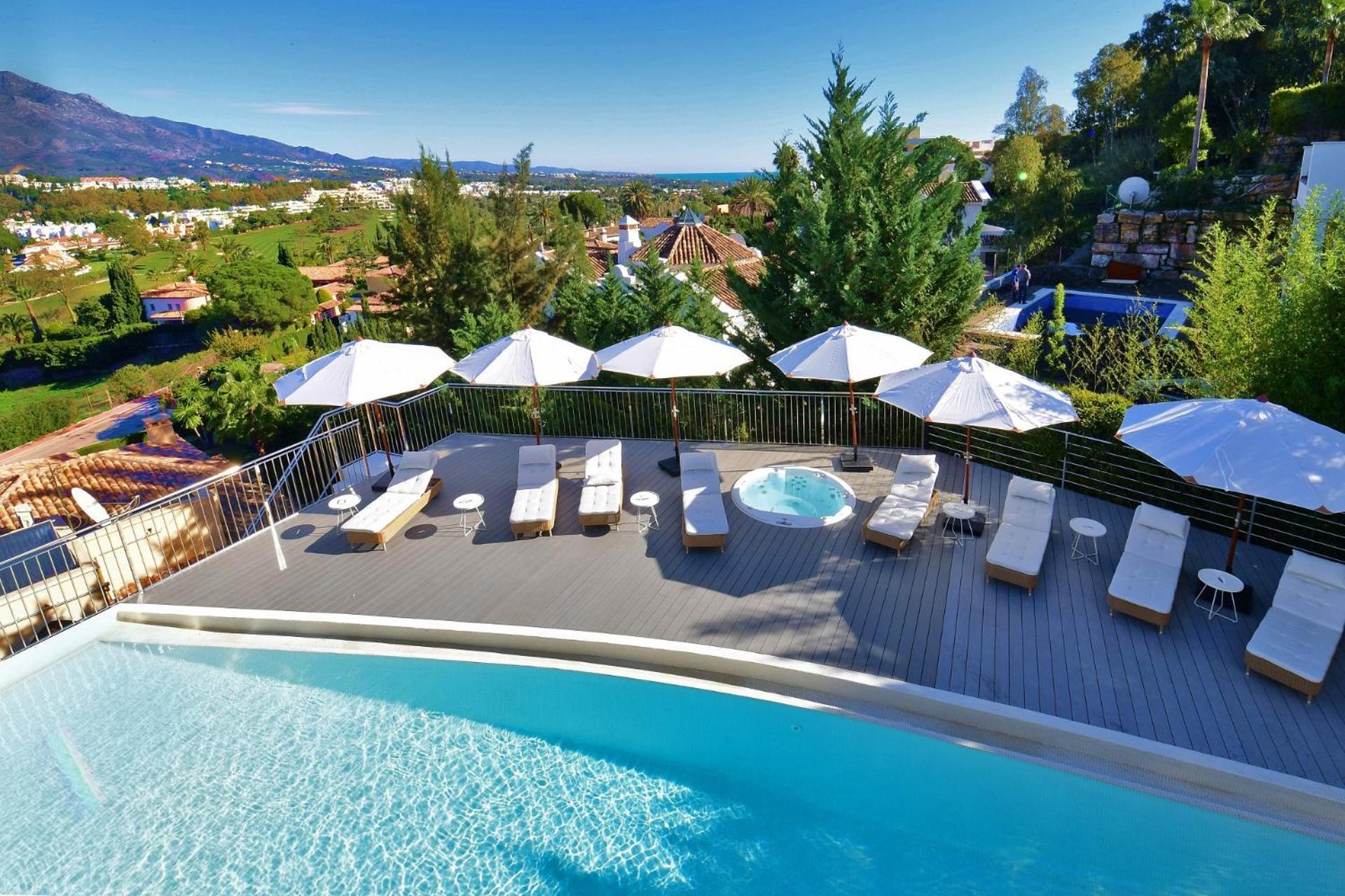 Luxury With Jacuzzis Near Puerto Banus Marbella