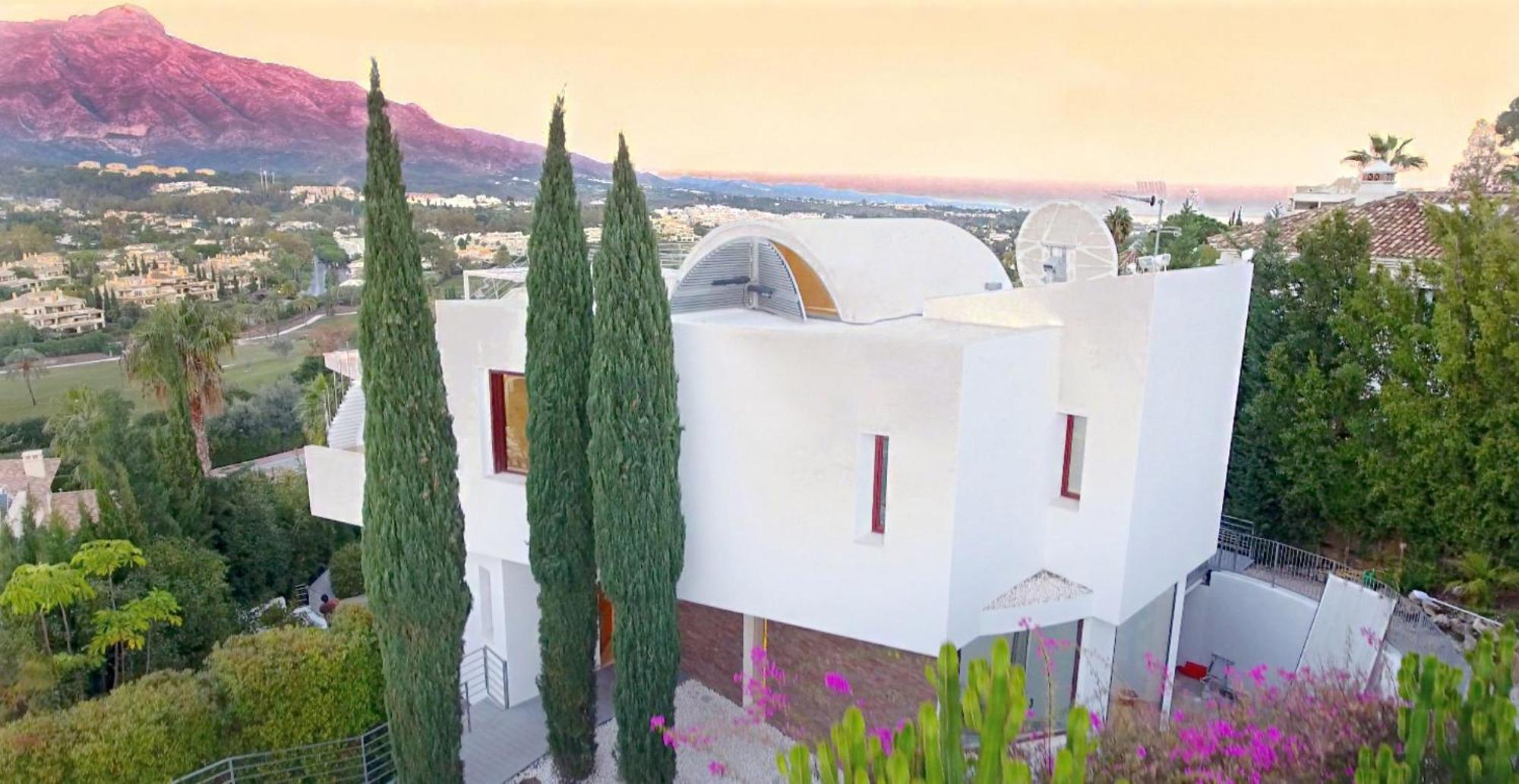 Luxury With Jacuzzis Near Puerto Banus Marbella